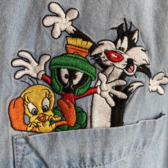 Vintage 90s Looney Tunes denim button up embroidered shirt XXL - Picture 3 of 14